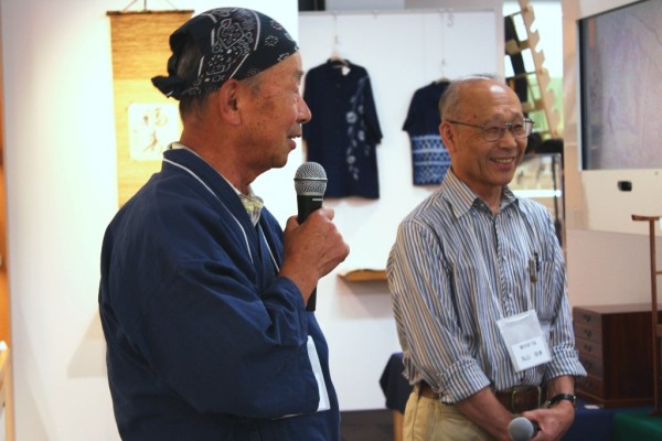 駿河塗下駄の佐野成三郎さんは、この道60年の大ベテラン。若い世代にも下駄を履いてもらいたいという気持ちを込めて作っているそうです。
