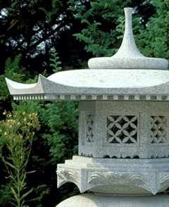 MAKABE Ishidoro (Stone Lanterns) | Japan Traditional Crafts Aoyama