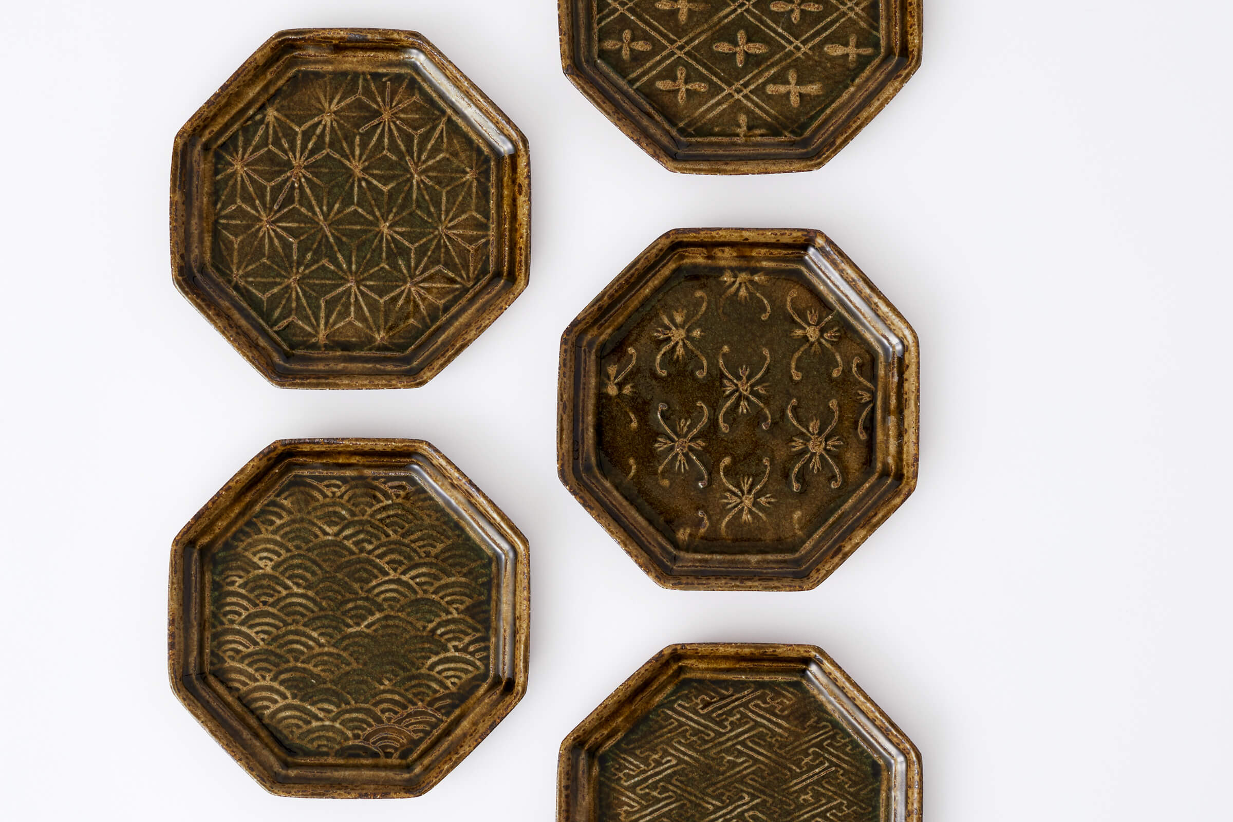 灰釉八角皿 | 伝統工芸 青山スクエア